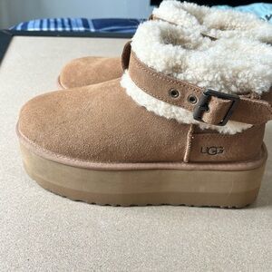 UGG Ultra Mini Belter Roller shoes in chestnut color